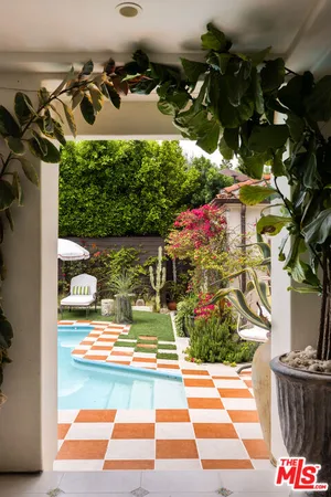 $26,000 | 1745 North Vista Street, Los Angeles, CA 90046