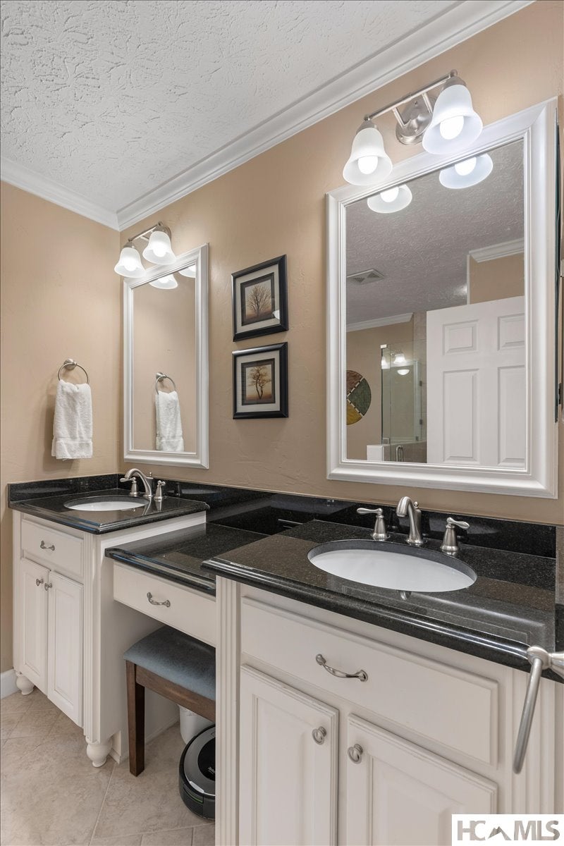 341 Trays Island Road Sapphire, NC 28774 - Photo 49 of 64 Gallery Image 49
