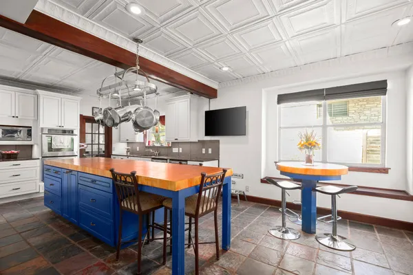 $925,000 | 6002 Rain Creek Parkway, Austin, TX 78759