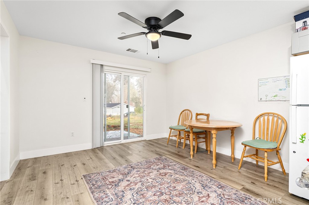 6033 Pentz Road Paradise, CA 95969 - Photo 20 of 54 a workspace with furniture and window