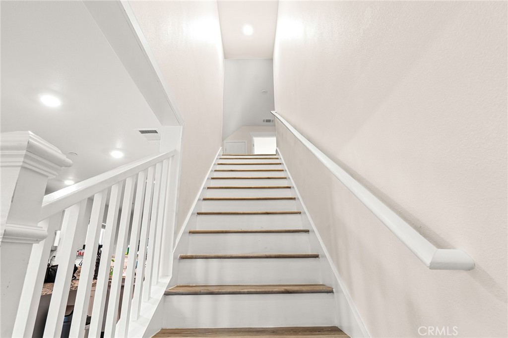 6033 Pentz Road Paradise, CA 95969 - Photo 21 of 54 a view of entryway