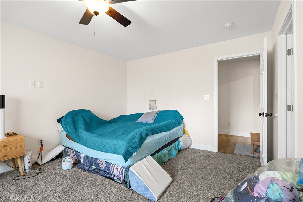 6033 Pentz Road Paradise, CA 95969 - Photo 23 of 54 a living room with furniture