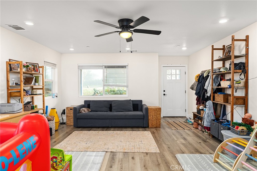 6033 Pentz Road Paradise, CA 95969 - Photo 3 of 54 a living room with furniture and a window
