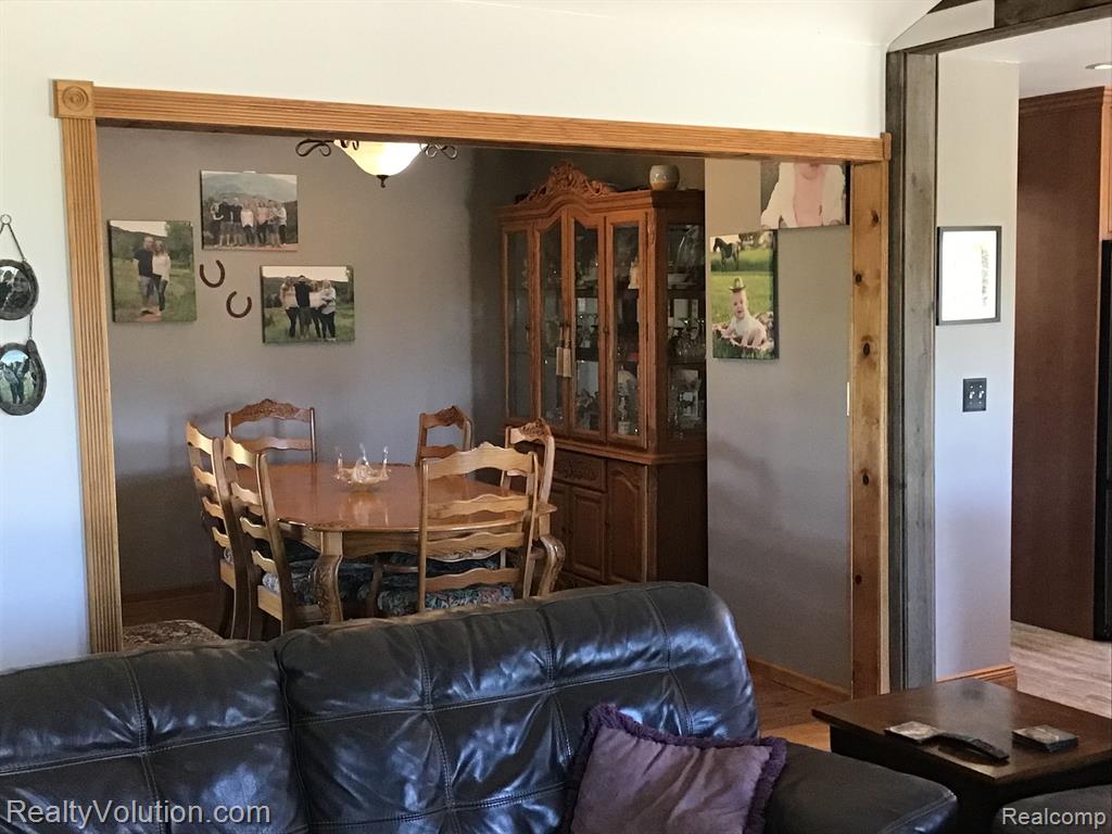 6877 Dryden Road Almont, MI 48003 - Photo 14 of 59