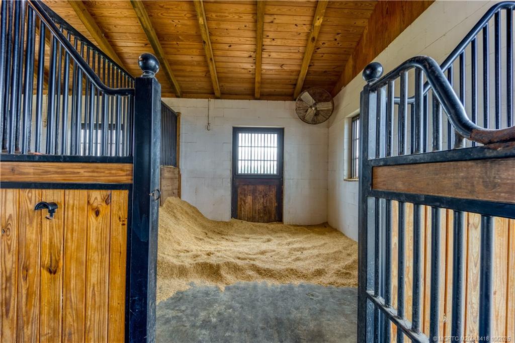 7625 Polo Square Vero Beach, FL 32968 - Photo 7 of 35 a view of an entryway