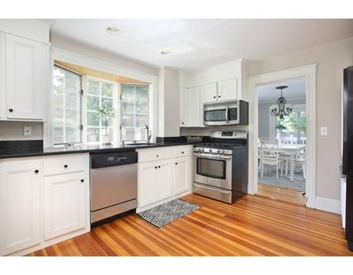 11 Forest Glen Road Reading, MA 01867 - Photo 2 of 17