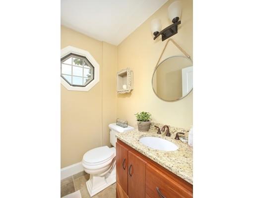 11 Forest Glen Road Reading, MA 01867 - Photo 7 of 17