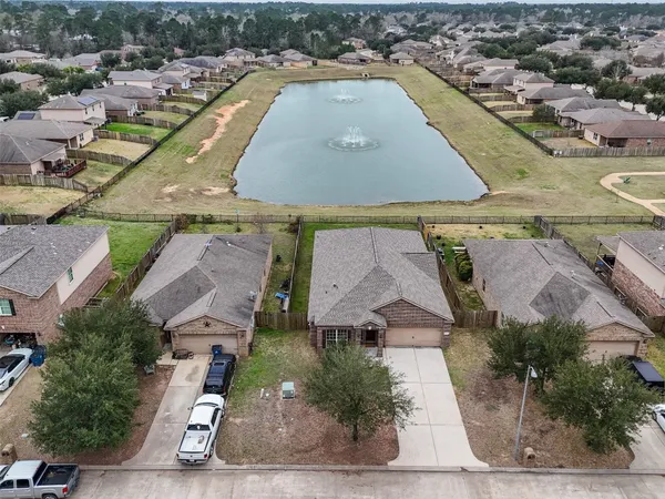 $325,000 | 38219 South Lost Creek Boulevard, Magnolia, TX 77355