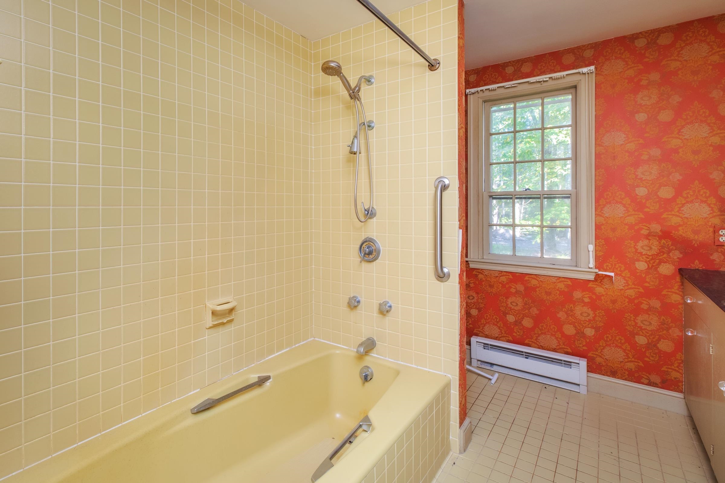 80 Woodland Road North Hampton, NH 03862 - Photo 18 of 59