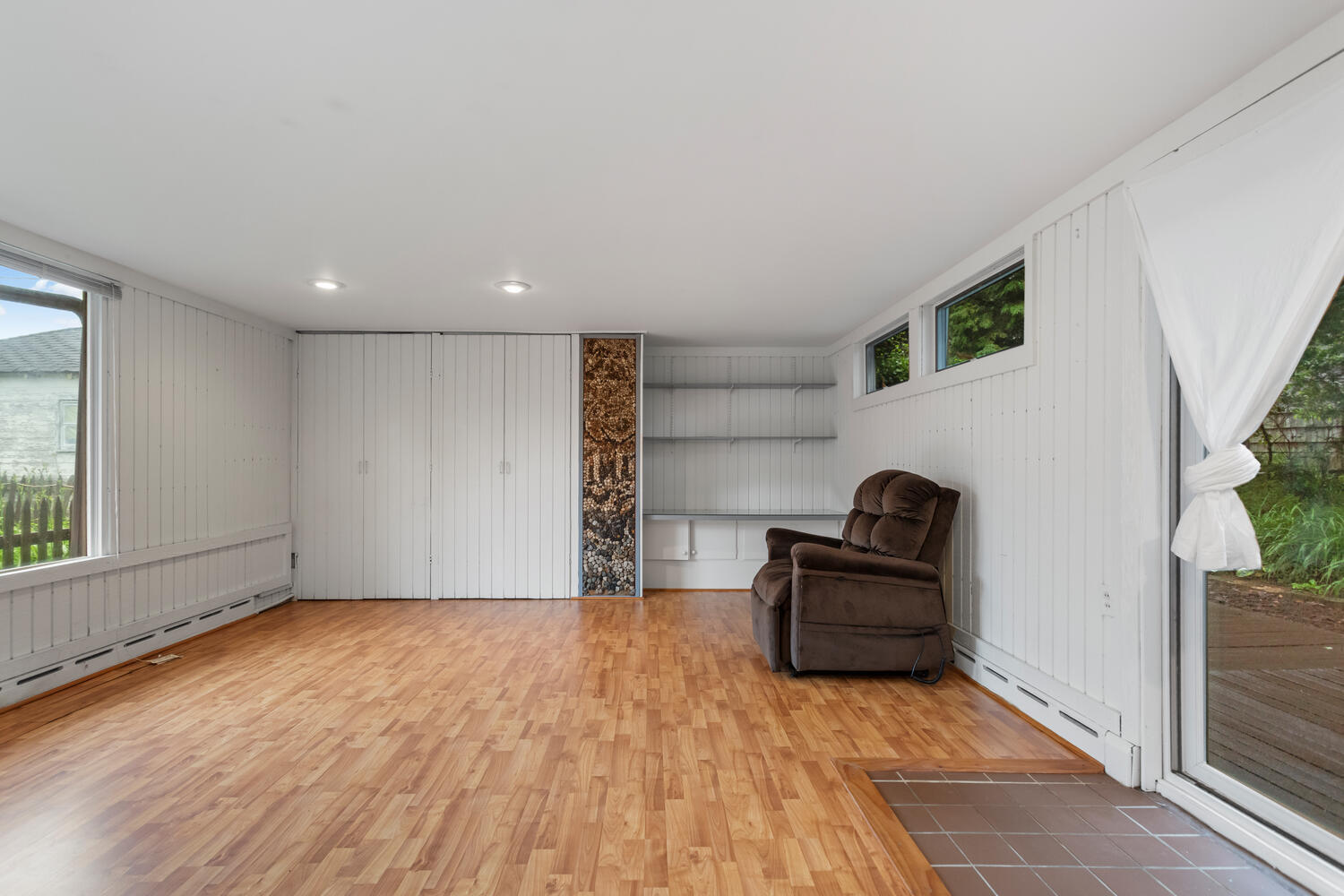 406 South Russell Street Champaign, IL 61821 - Photo 19 of 39 Gallery Image 19