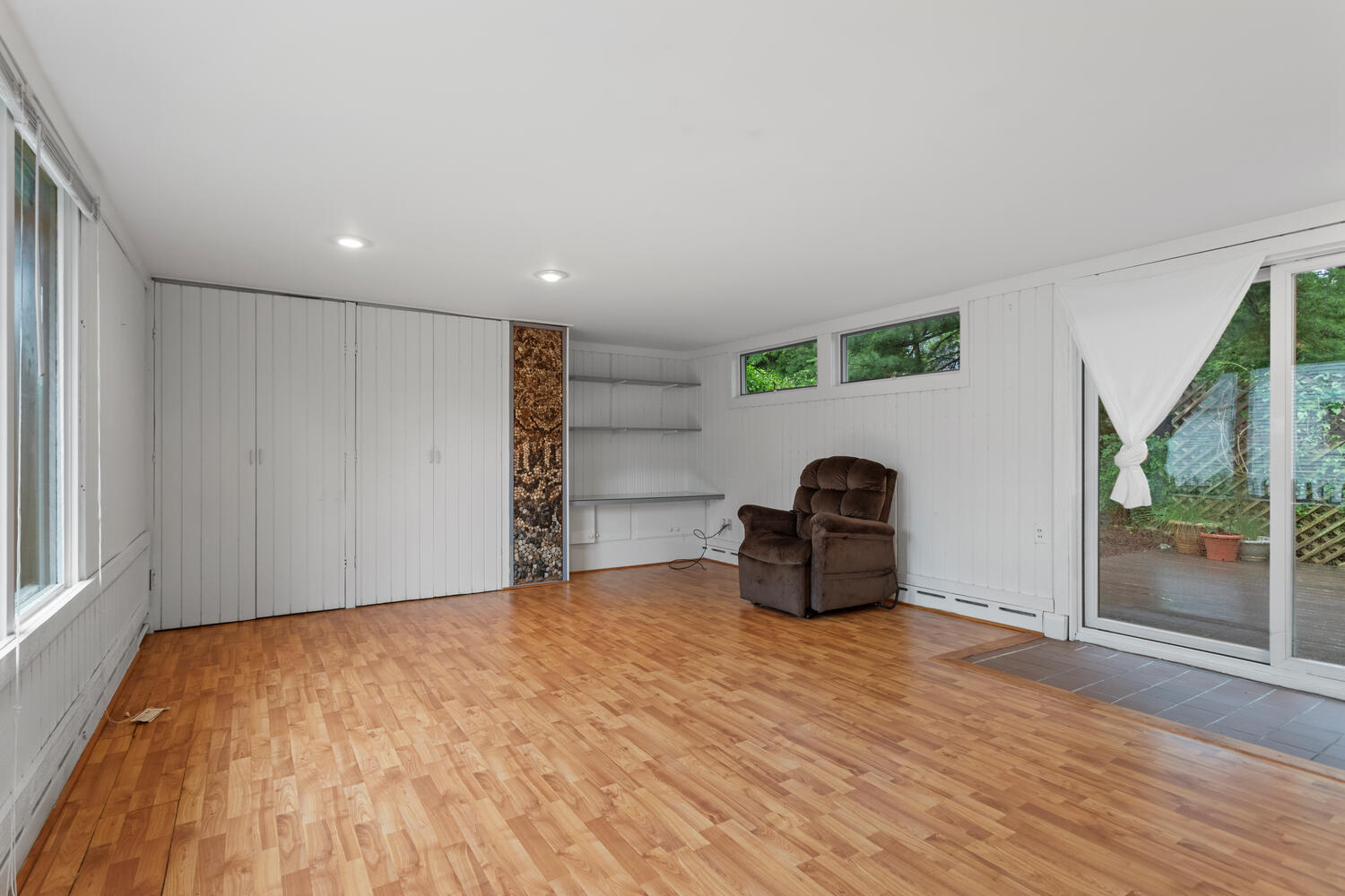 406 South Russell Street Champaign, IL 61821 - Photo 21 of 39 Gallery Image 21