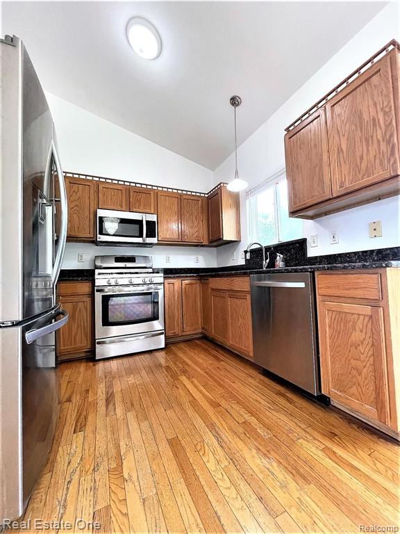 22683 Middlebelt Road Farmington Hills, MI 48336 - Photo 4 of 18