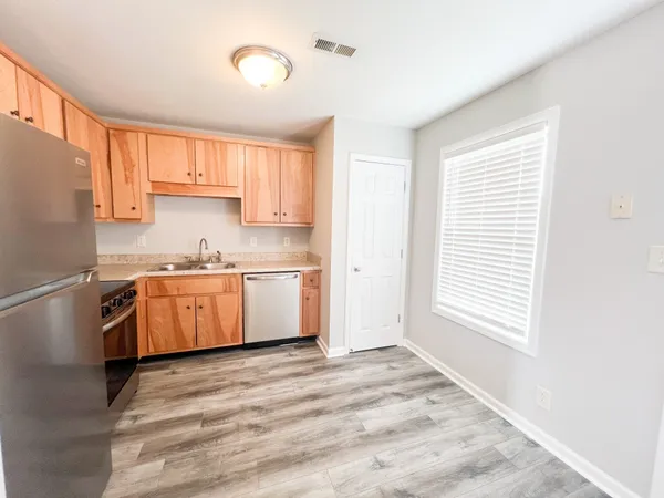 $1,025 | 1042 West Creek Coyote Trail, Unit G, Clarksville, TN 37042