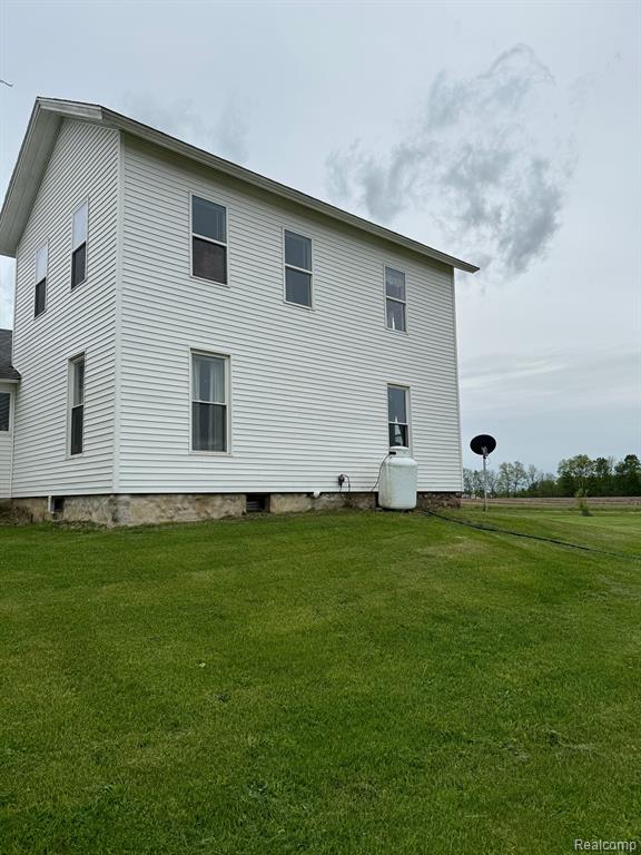 7288 South Gratiot County Line Road Perrinton, MI 48871 - Photo 3 of 35