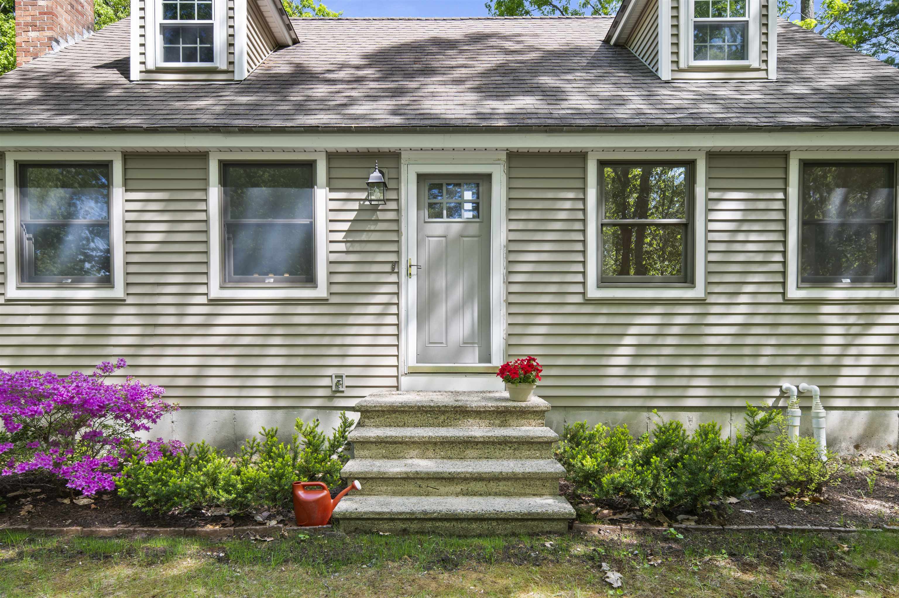 6 Patricia Avenue Exeter, NH 03833 - Photo 3 of 41