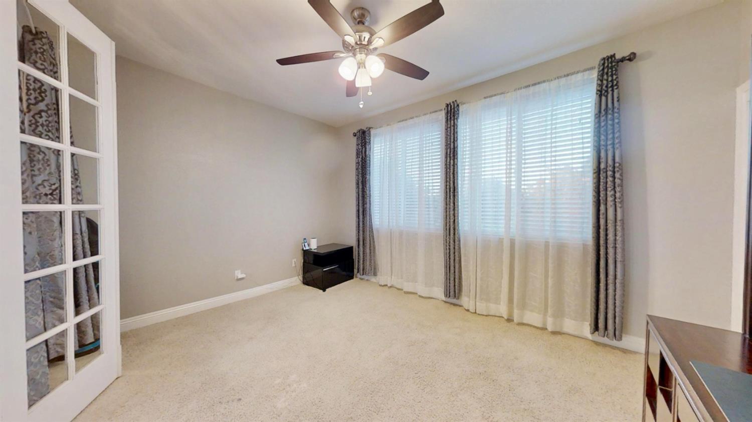 9573 Spring River Way Elk Grove, CA 95624 - Photo 28 of 49