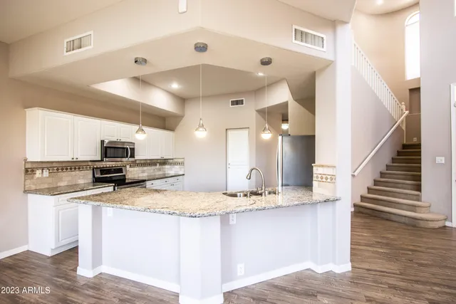 $2,775 | 3800 South Cantabria Circle, Unit 1048, Chandler, AZ 85248