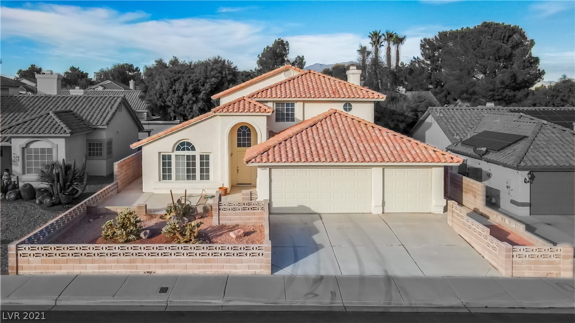 5600 Crimson Ridge Drive Las Vegas, NV 89130 - Photo 3 of 24