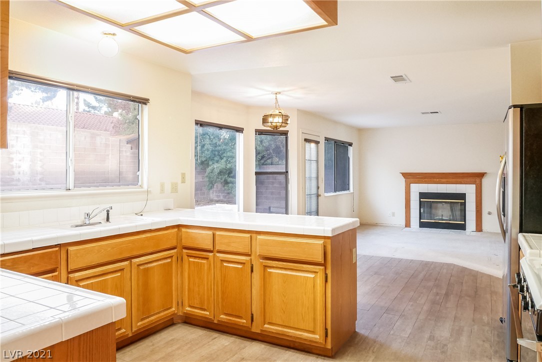 5600 Crimson Ridge Drive Las Vegas, NV 89130 - Photo 8 of 24