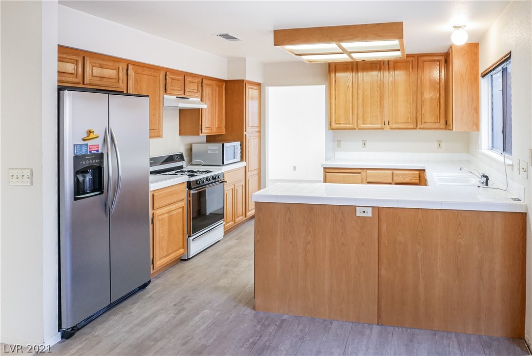 5600 Crimson Ridge Drive Las Vegas, NV 89130 - Photo 9 of 24