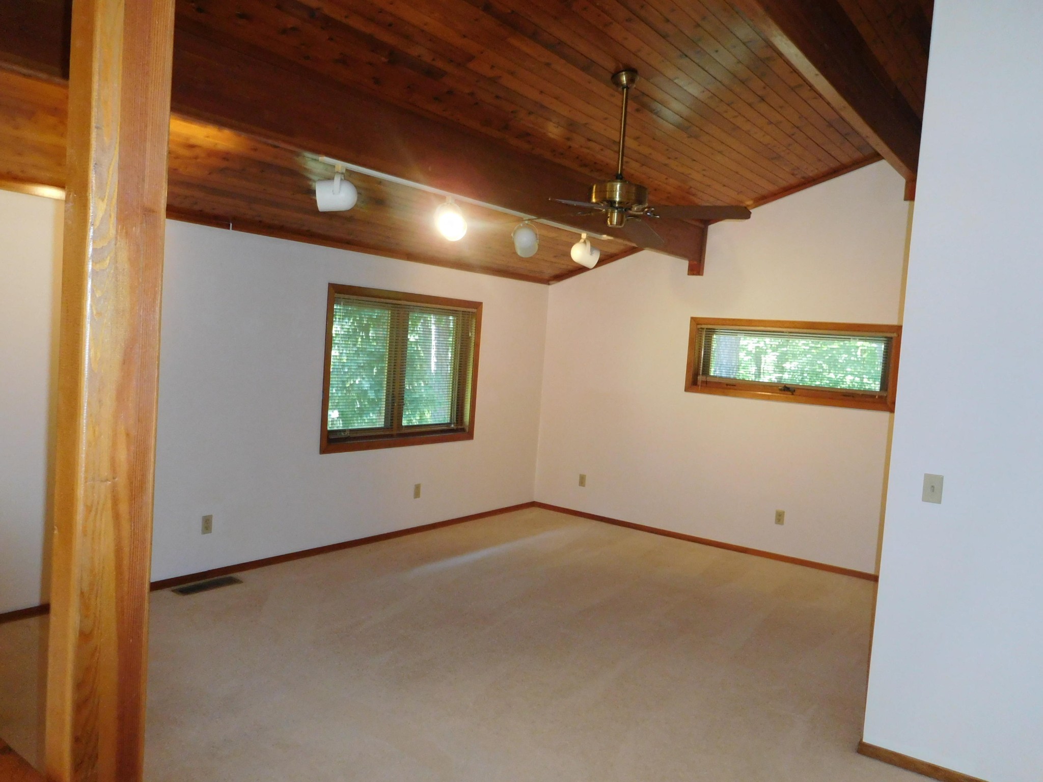 919 Reeves Road, Unit 8 Monterey, TN 38574 - Photo 17 of 26 Gallery Image 17