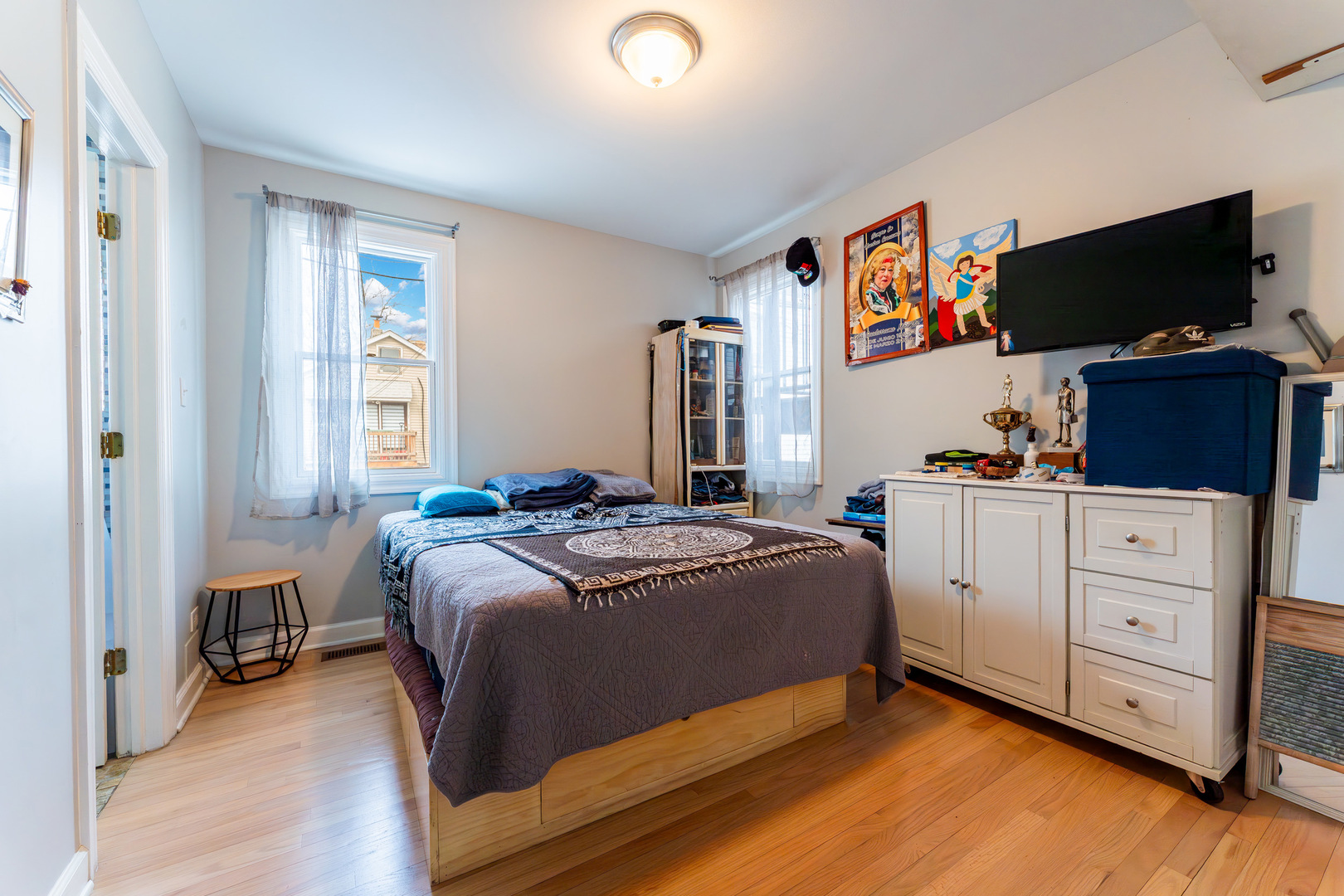 1024 West 18th Place Chicago, IL 60608 - Photo 11 of 40