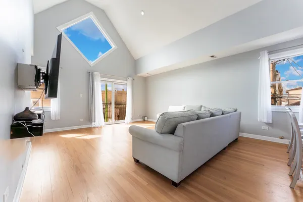 $1,199,000 | 1024 West 18th Place, Chicago, IL 60608