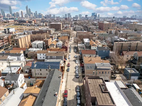 $1,199,000 | 1024 West 18th Place, Chicago, IL 60608