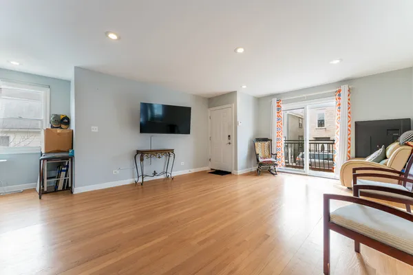 $1,199,000 | 1024 West 18th Place, Chicago, IL 60608