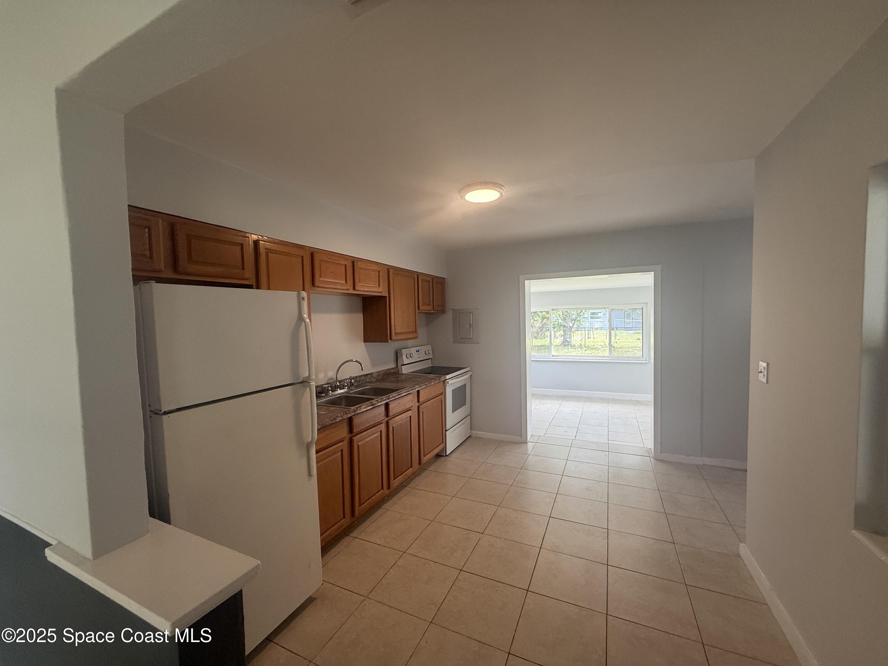 346 Vesta Circle Melbourne, FL 32901 - Photo 5 of 15 IMG_4659