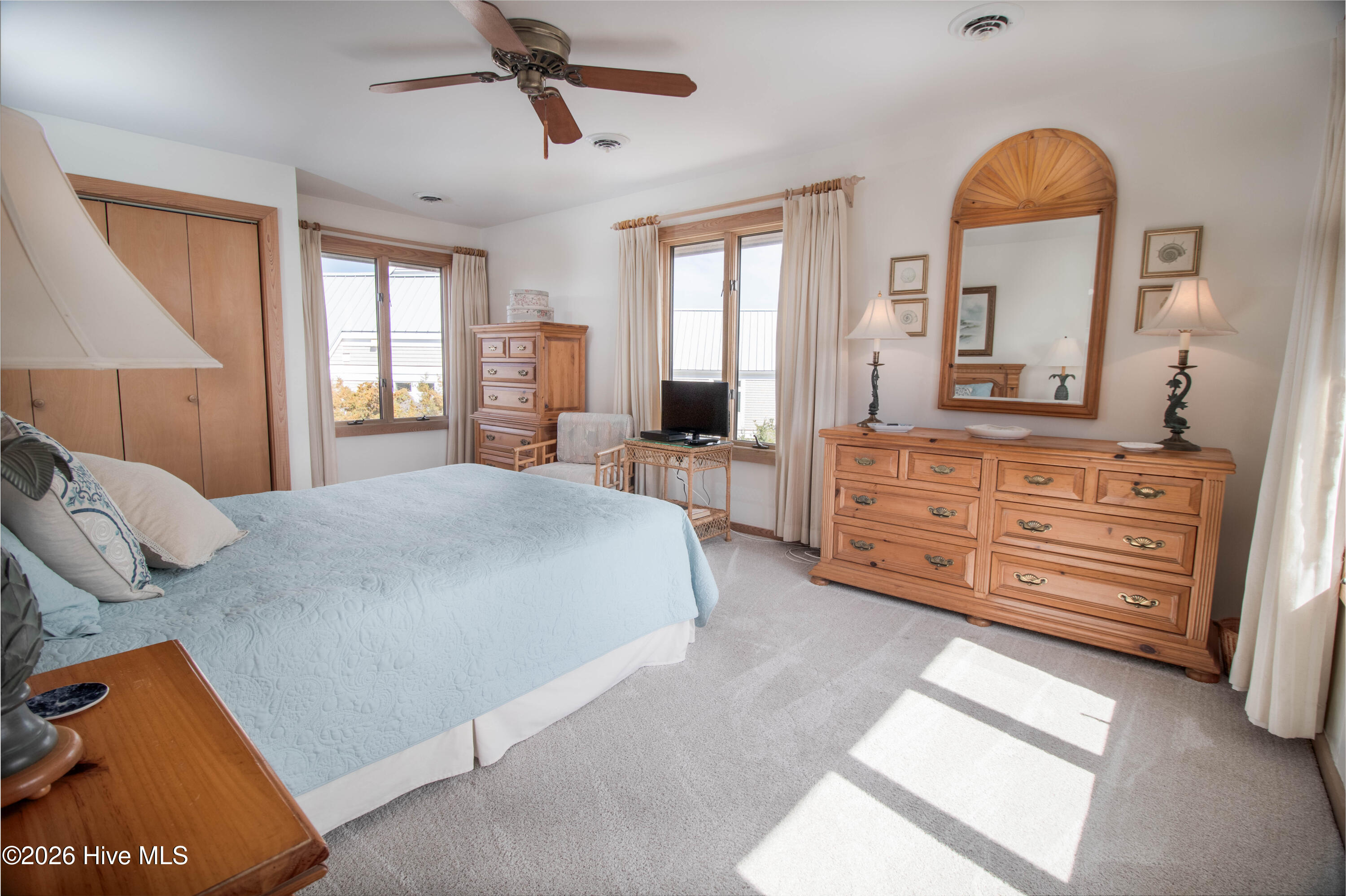 403 Beach Road North Wilmington, NC 28411 - Photo 13 of 26 Primary bedroom