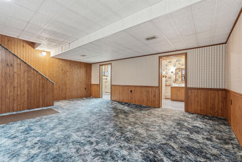 1389 Gilchrist Road Leechburg, PA 15690 - Photo 23 of 38