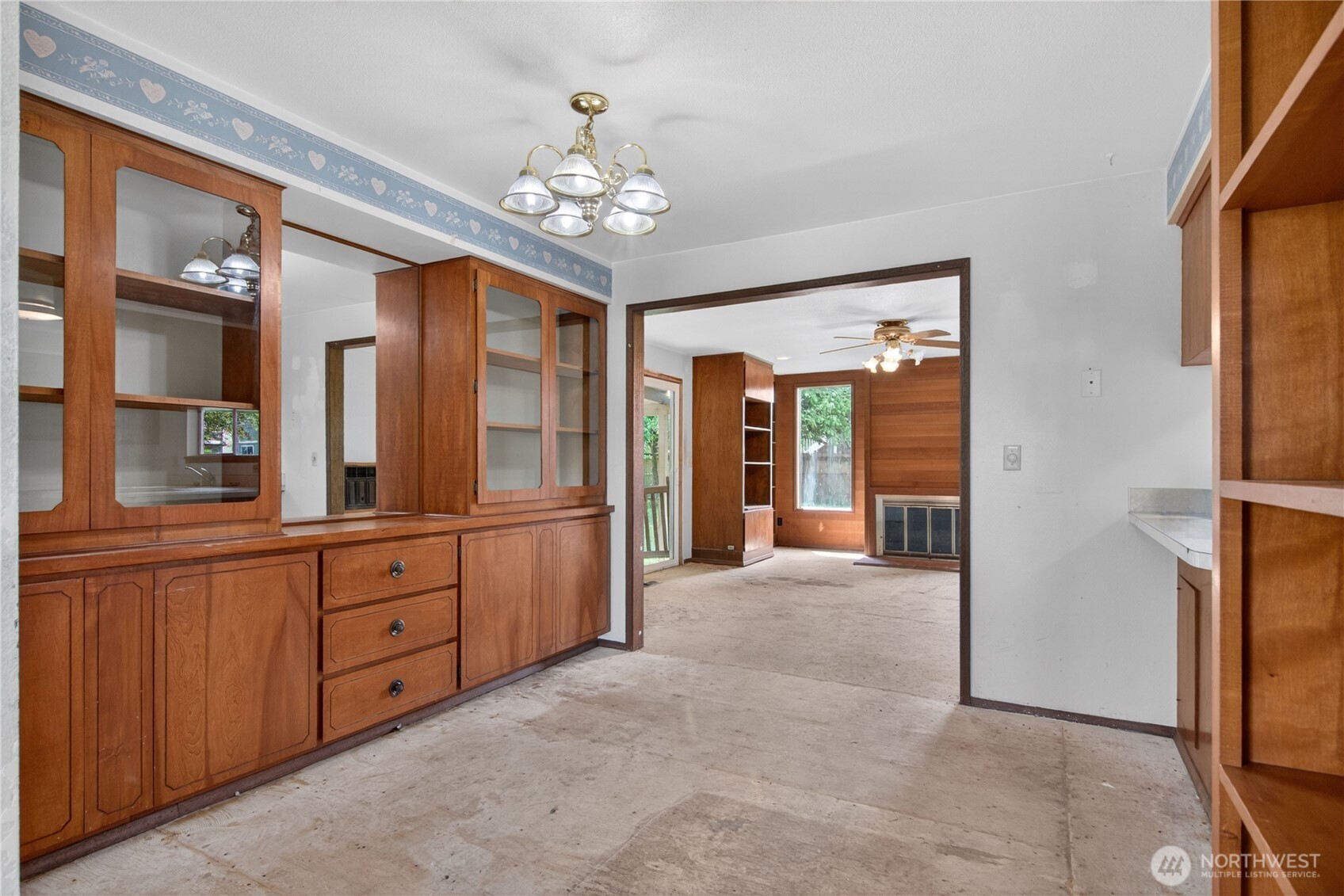 716 Murphy Way Sultan, WA 98294 - Photo 5 of 31 a view of a hallway with chandelier