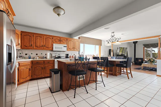 $850,000 | 26025 South 88th Avenue, Monee, IL 60449