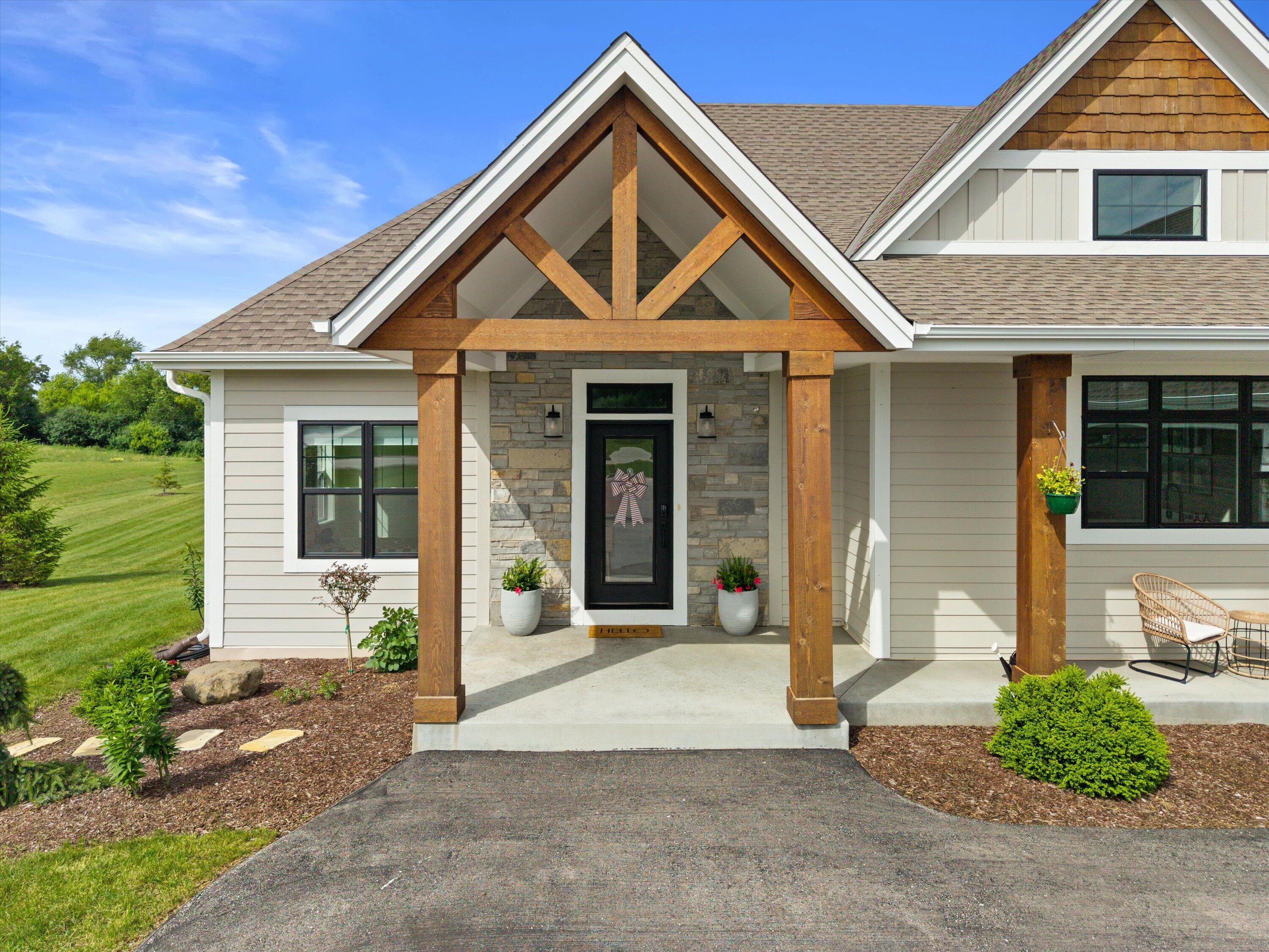 S86-w34670 Knoll Road Eagle, WI 53119 - Photo 4 of 90 Front of home