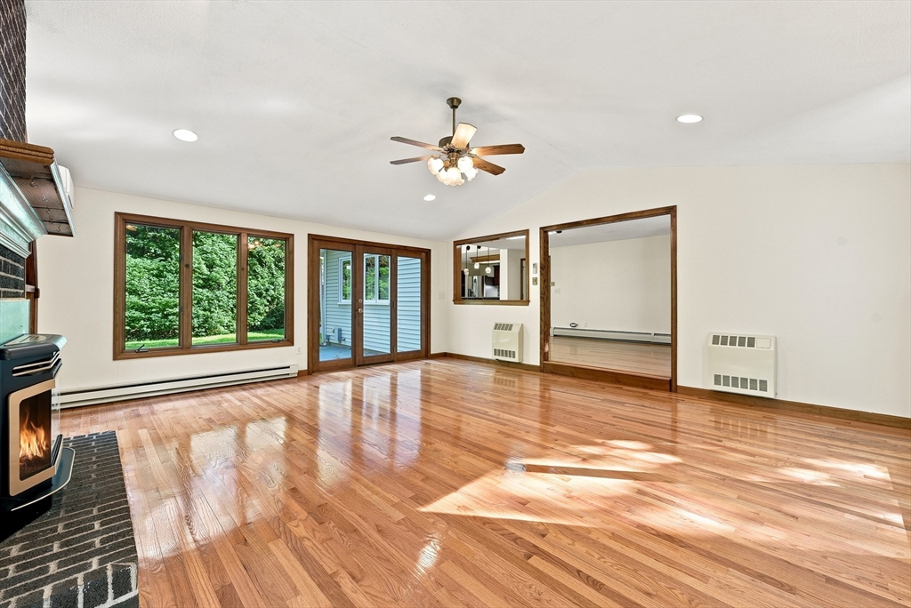 291 Pochassic Road Westfield, MA 01085 - Photo 19 of 41