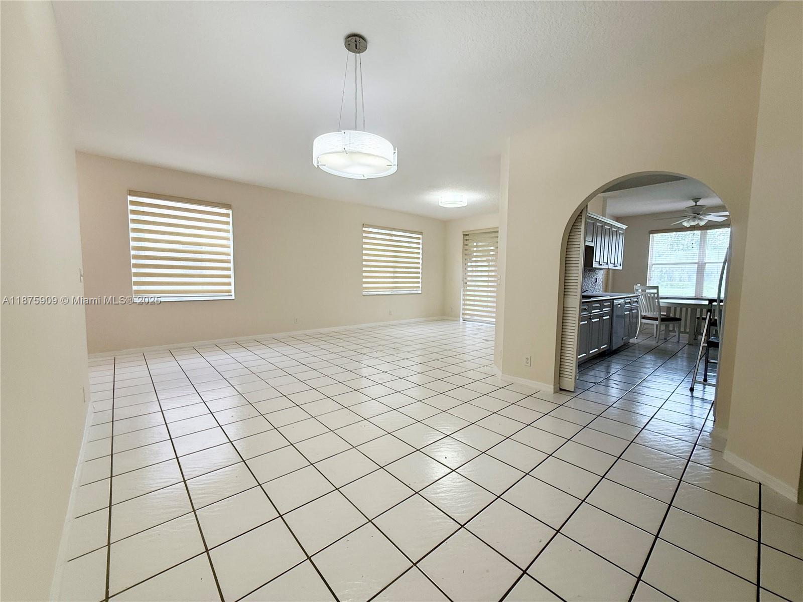 8658 Vía Reale, Unit 3 Boca Raton, FL 33496 - Photo 6 of 39