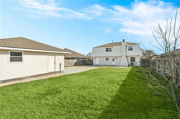 $329,000 | 2236 Hampton Drive, Harvey, LA 70058