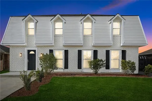 $329,000 | 2236 Hampton Drive, Harvey, LA 70058