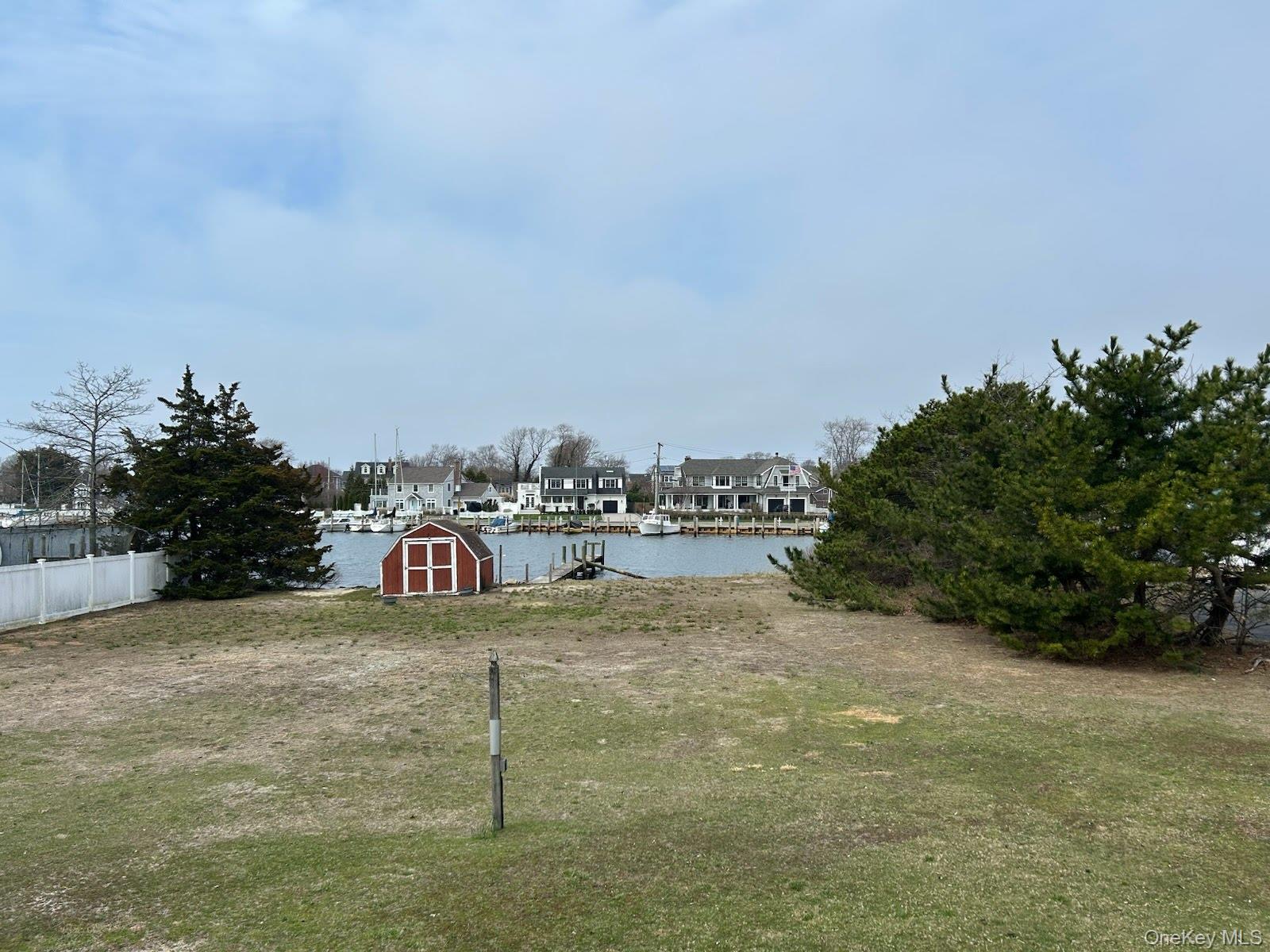 150 West Islip Road West Islip, NY 11795 - Photo 4 of 5