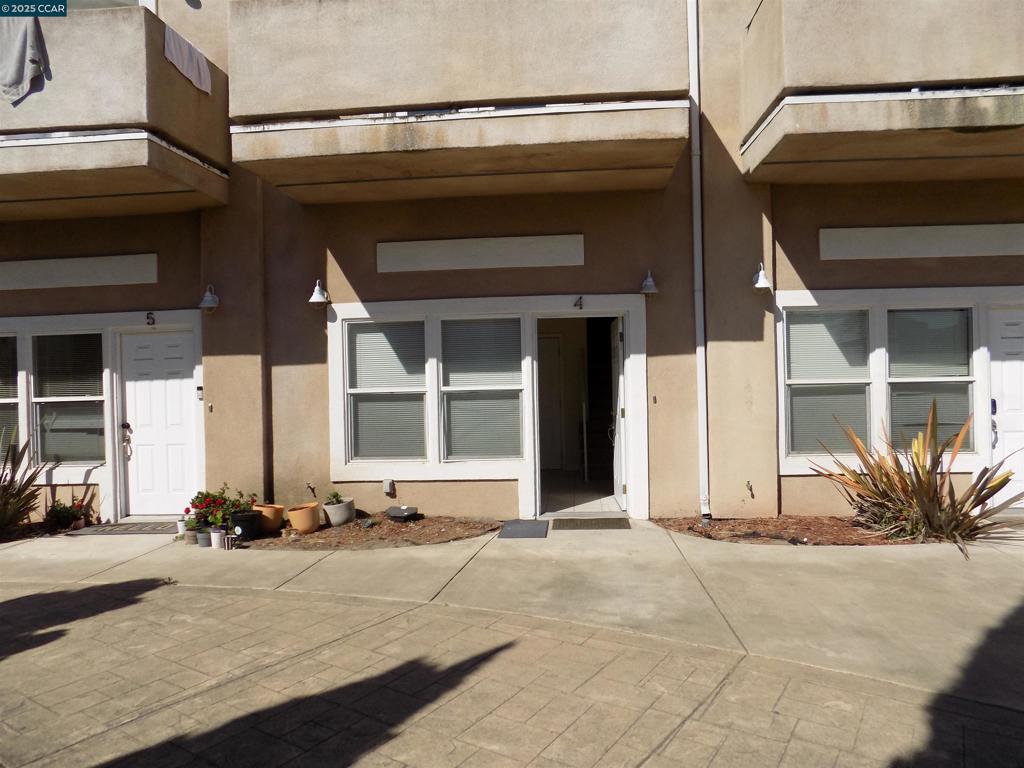Undisclosed Address Richmond, CA 94804 - Photo 2 of 24