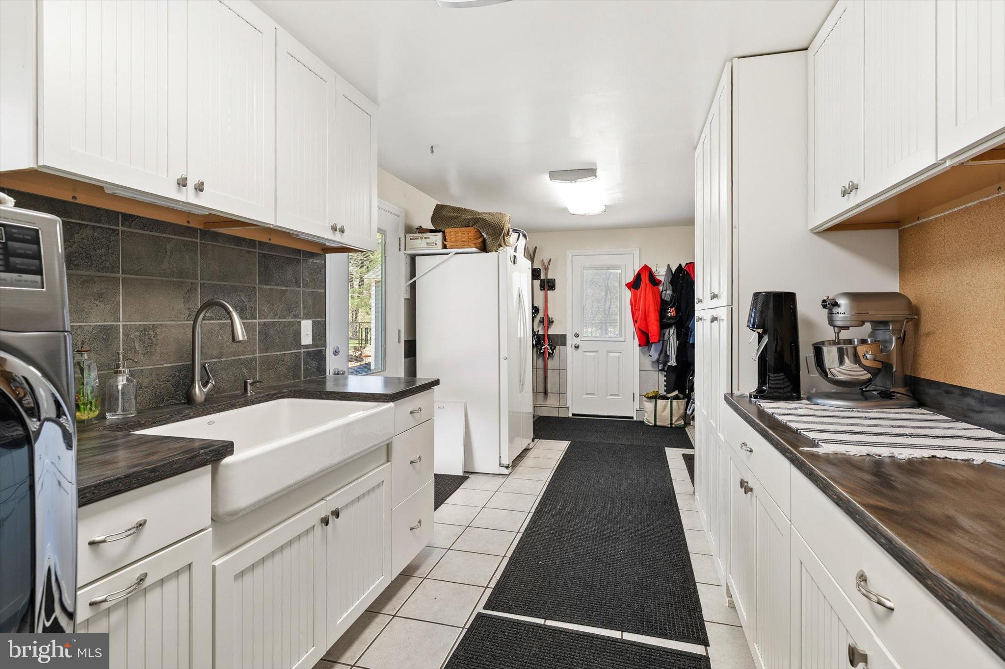 18 Cranbury Neck Road Cranbury, NJ 08512 - Photo 14 of 29 Laundry Room