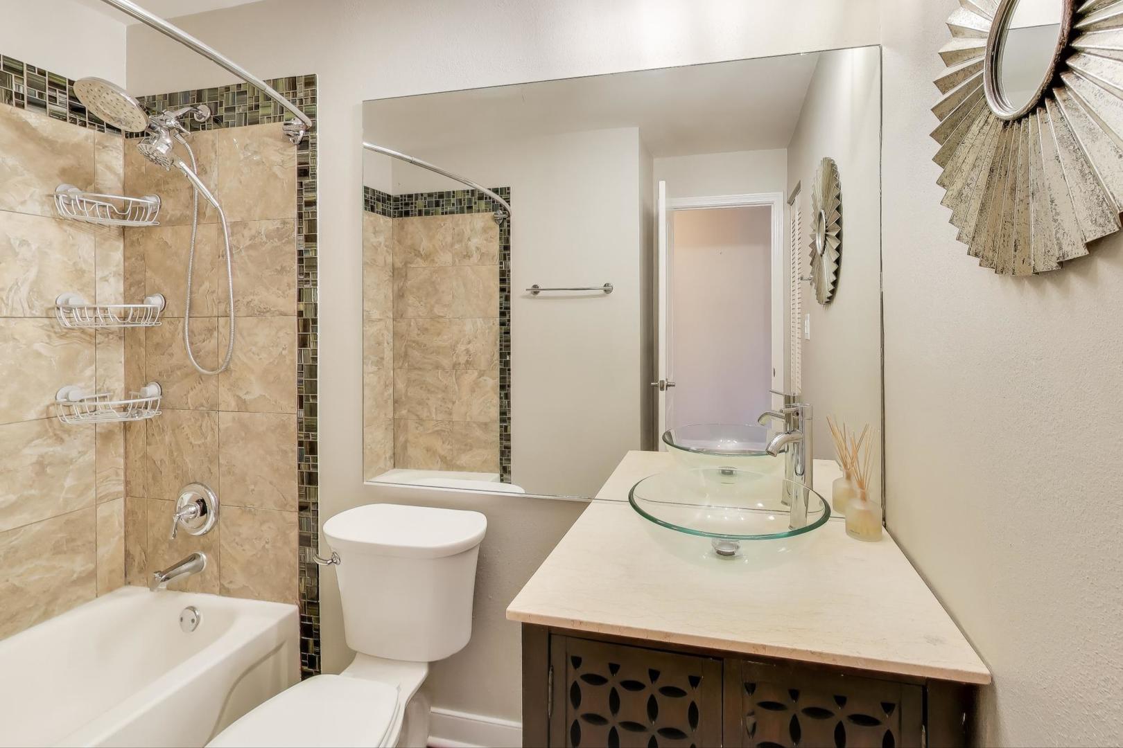 725 West Huntington Commons Road, Unit 217 Mount Prospect, IL 60056 - Photo 14 of 23