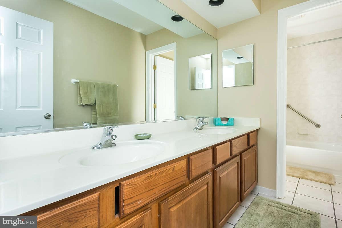 2118 Highland Ridge Drive Phoenix, MD 21131 - Photo 16 of 29 Bath