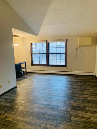 $1,500 | 932 Westbrooke Way, Unit 8, Hopkins, MN 55343