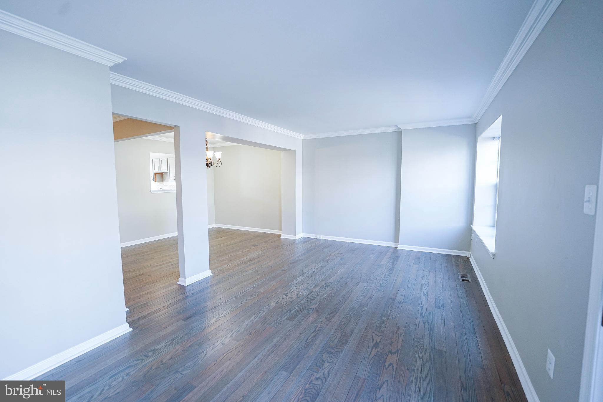 862 Vanderbilt Terrace Southeast Leesburg, VA 20175 - Photo 12 of 41 Spacious Formal Living Room with large Bay Windows