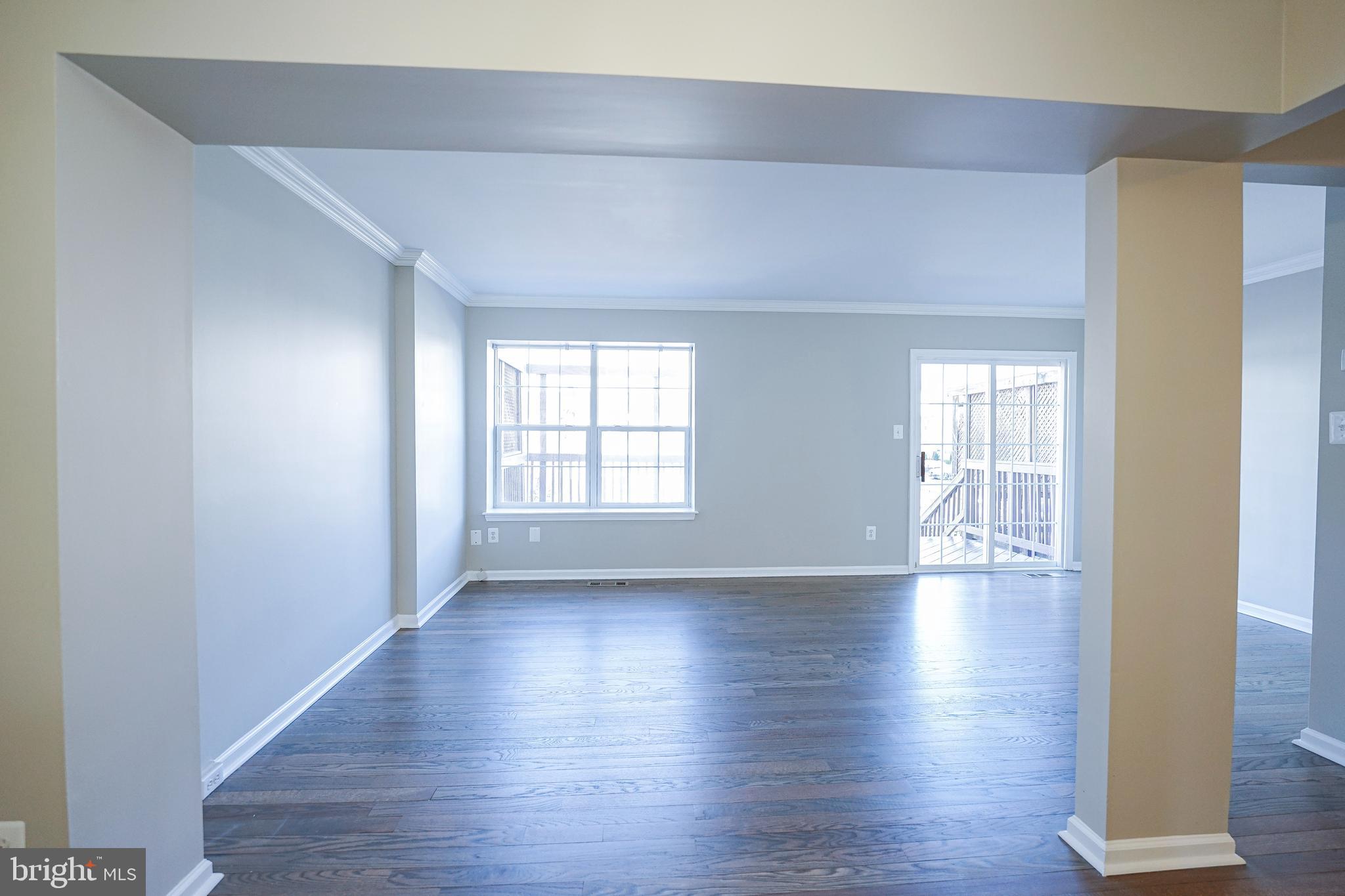 862 Vanderbilt Terrace Southeast Leesburg, VA 20175 - Photo 14 of 41 Open Concept Living Space
