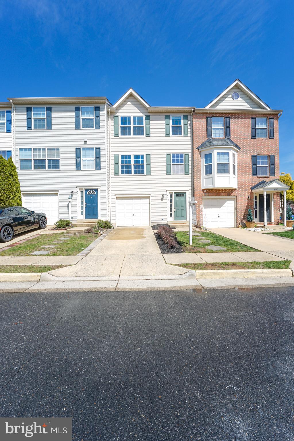 862 Vanderbilt Terrace Southeast Leesburg, VA 20175 - Photo 2 of 41