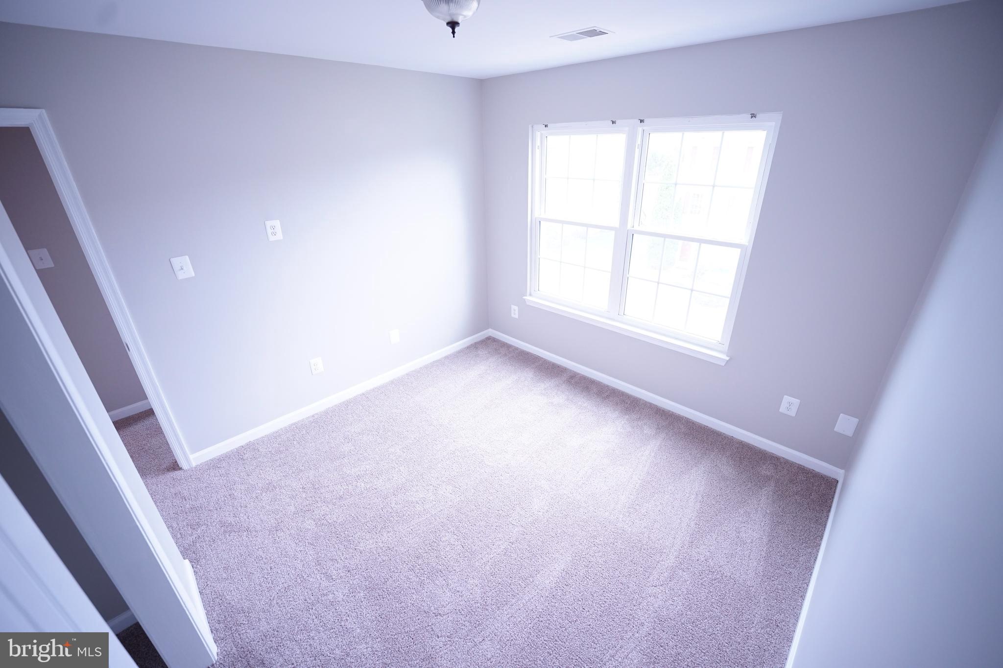 862 Vanderbilt Terrace Southeast Leesburg, VA 20175 - Photo 27 of 41 Bedroom 2