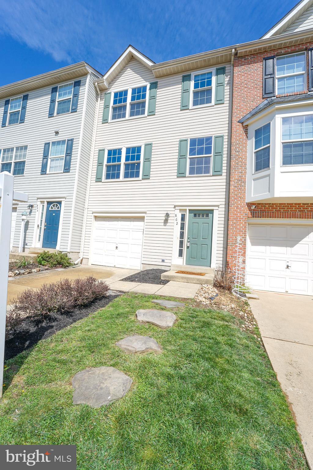 862 Vanderbilt Terrace Southeast Leesburg, VA 20175 - Photo 3 of 41